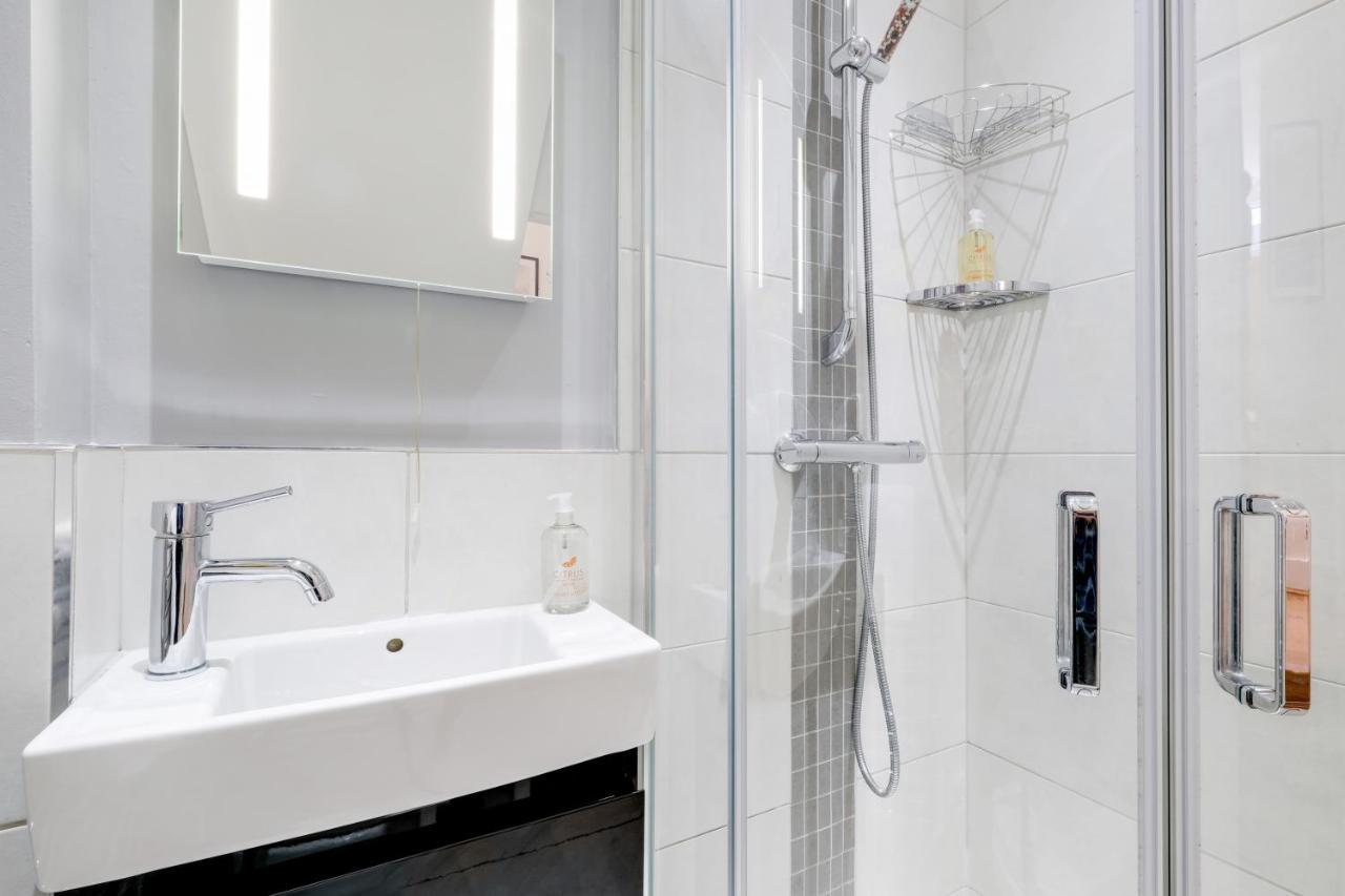 Luxury 3 Bedroom 2 Bathroom House, Fulham By 360Stays 伦敦 外观 照片